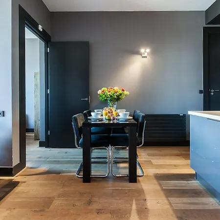 City Park Suites 4*