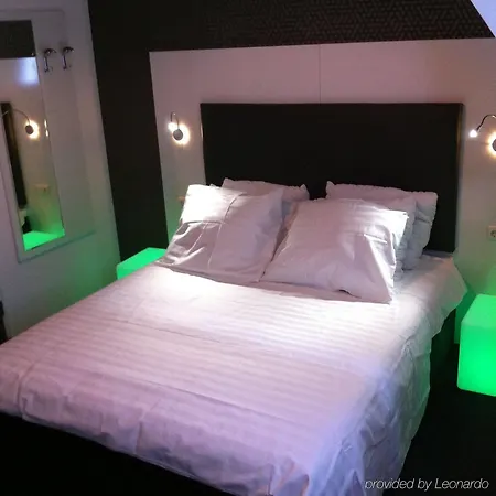 Hotel Vossius Vondelpark 3*