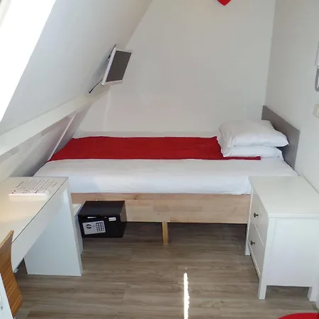 Corner House Hotell *