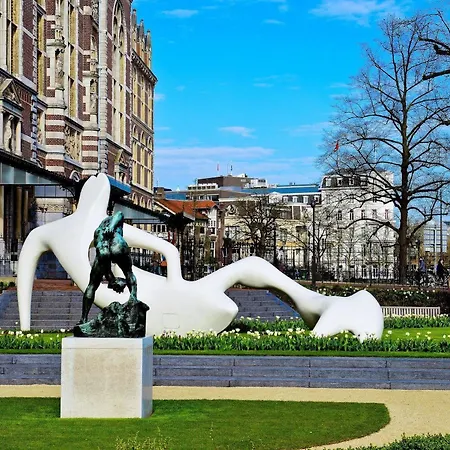 Hotel Leonardo Boutique Museumhotel 4*