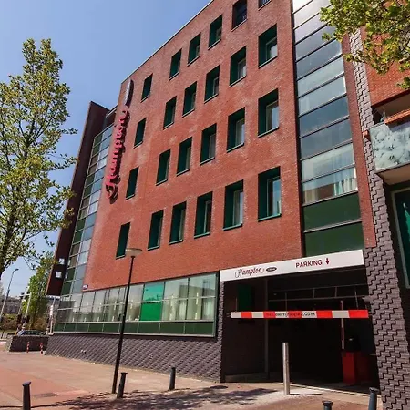 Hotel Hampton By Hilton Centre East