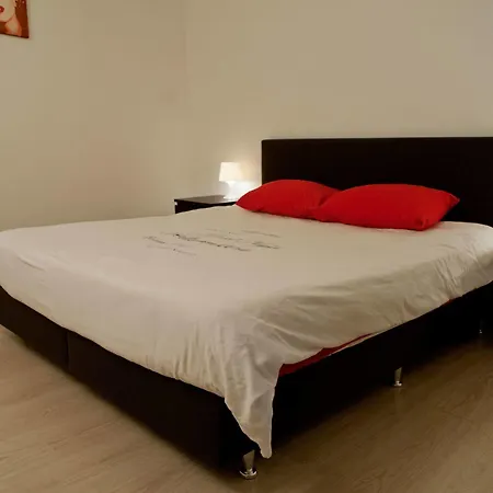 Hendrik 3* Амстердам