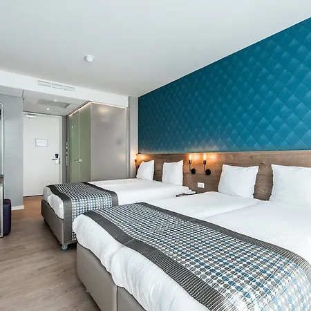 Melrose Hotel