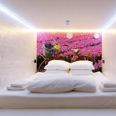 De Bedstee Boutique Capsules (adults Only) Amsterdam