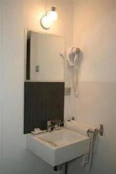 فندق ذا تاونهاوس 2*