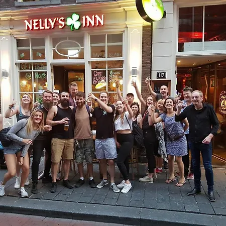 Durty Nelly's Hostel *