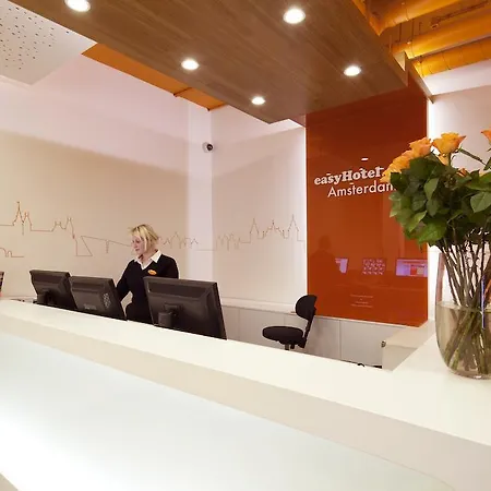 Easyhotel Centre South Hotel 2*