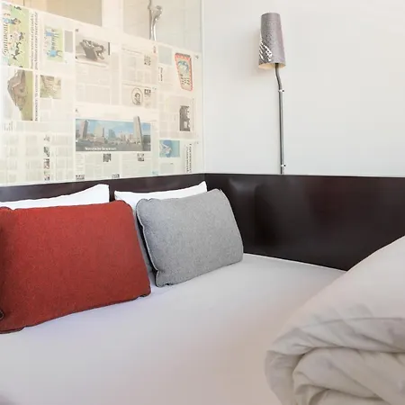 Volkshotel 3*