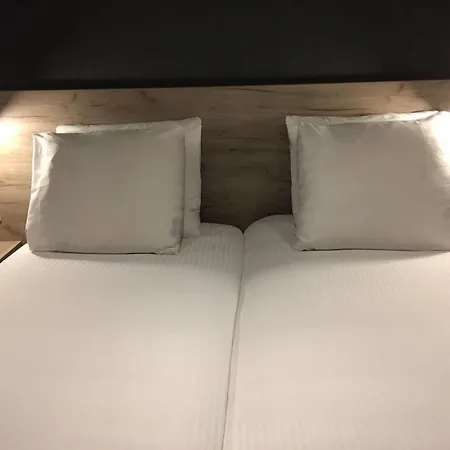 Joy 3* Амстердам