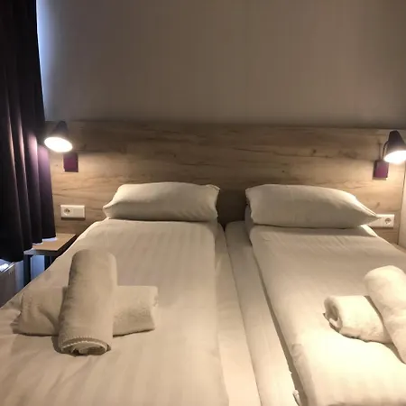 Facade Hotel