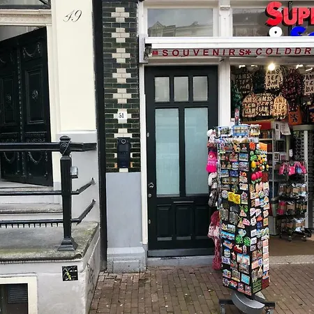 Bed & Breakfast A'dam Centre Chic *