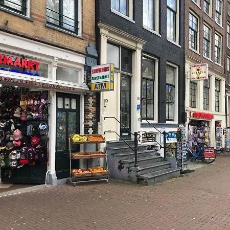 Bed & Breakfast A'dam Centre Chic *