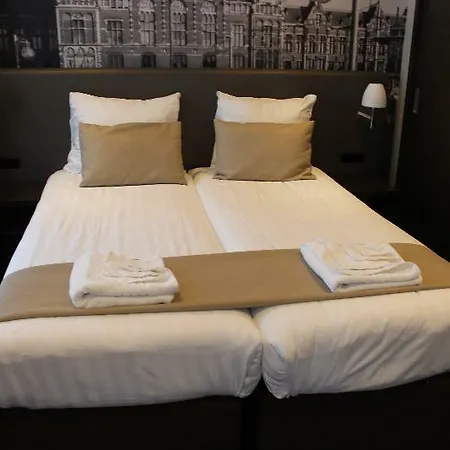 Отель Royal 4*