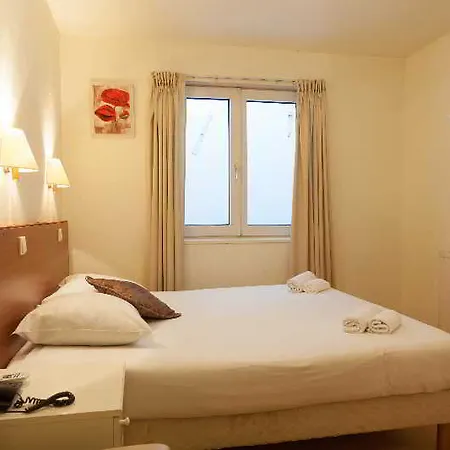فندق آي تي سي 2*