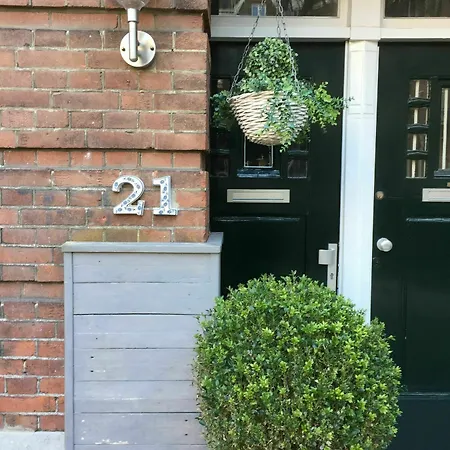 Vondelpark House Bed & Breakfast