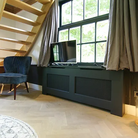 Authentic - De Vergulden Eenhoorn Hotel 4*