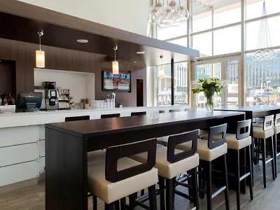 Hampton By Hilton Arena Boulevard Otel 3*