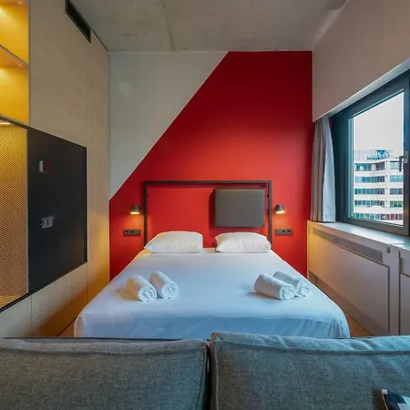Via Hotel 4*
