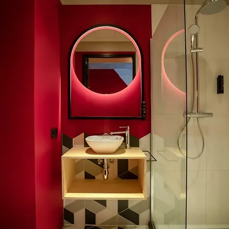 Via 4*