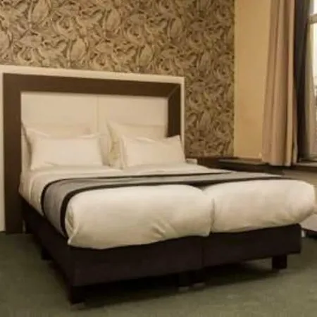The Bird Hotel 3*