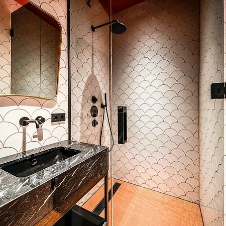 Hotel The Highlander 4*
