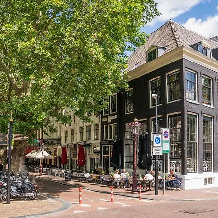 Frank Since 1666 Hotel