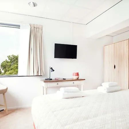 Van Rijn Serviced Aparthotel *