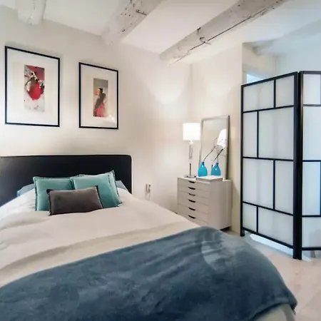Boutique With Amazing Location 3*