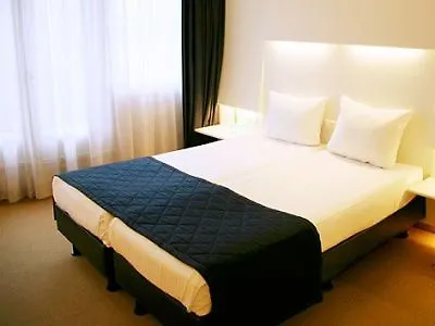 Ibis Styles Station מלון 3*