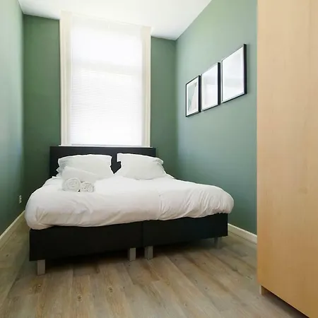 Apartment Spacious 4p Canal