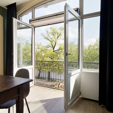 Apartment Spacious 4p Canal Amsterdam