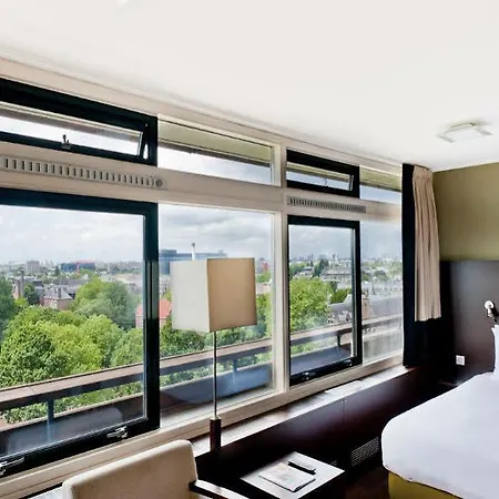Tropen Hotel 3*