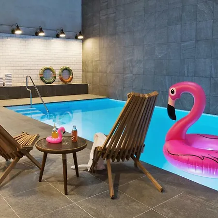 Otel Moxy Houthavens 4*