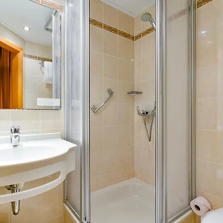 Rembrandt Hotell 2*