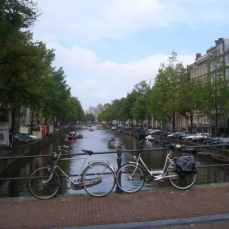 Nine Streets 3*
