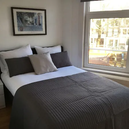 Bridge Bed & Breakfast 3*