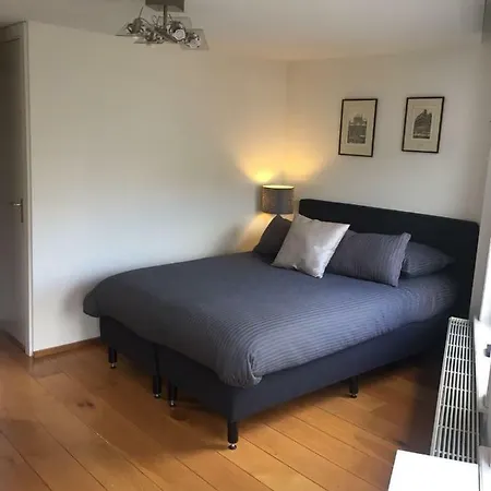 Bed & Breakfast Bridge Amsterdam