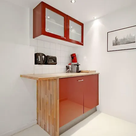 Romantic Jordaan Canalsuite Near Anne Frank House B&B 2*