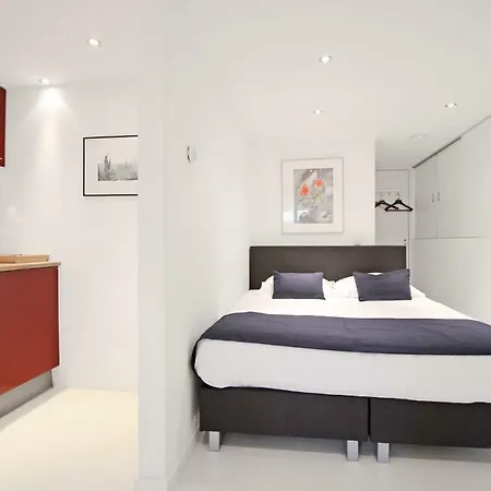 Romantic Jordaan Canalsuite Near Anne Frank House B&B 암스테르담