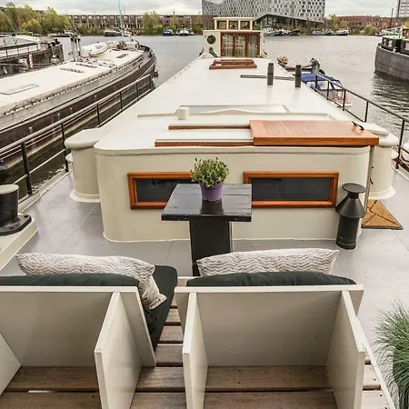 Boat & Boost Bed & Breakfast