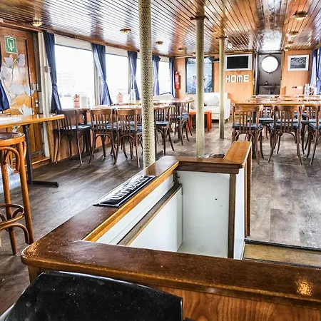 Bateau-hôtel Amicitia