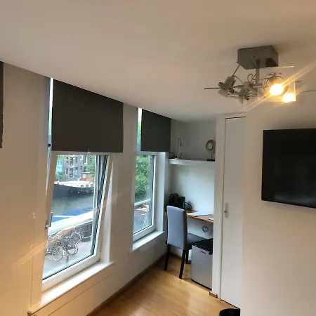Bridge Bed & Breakfast Amsterdam