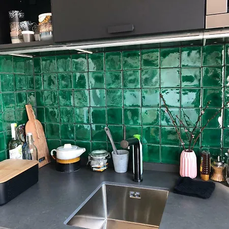 Chez Odette - Free Bikes & Private Car Parking Homestay