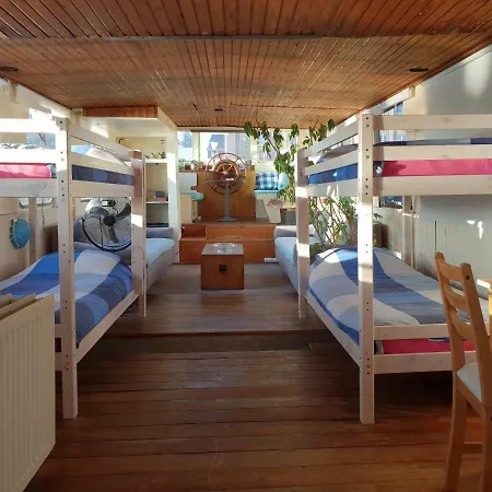 Beagle Family Houseboat * Ámsterdam