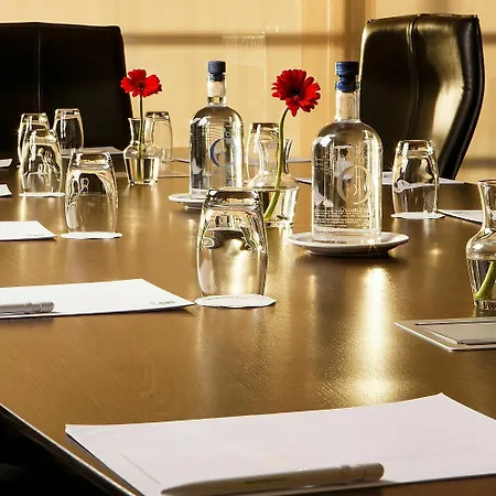 Hotel Holiday Inn Amsterdam 4*