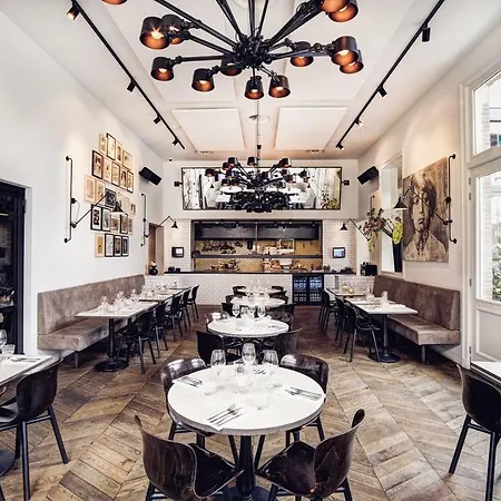 Morgan & Mees Hotel