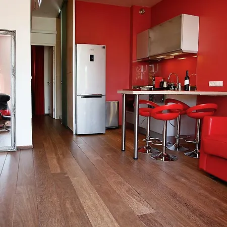 Prinsenhuis Апарт-отель 2*