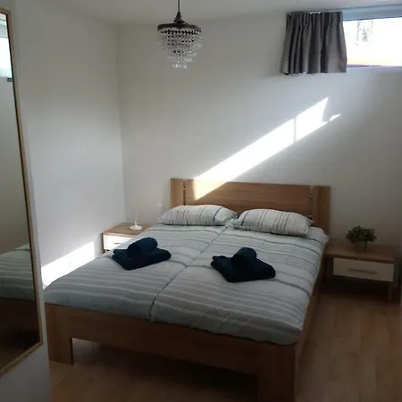 Houseboat Vliegenbos * Амстердам