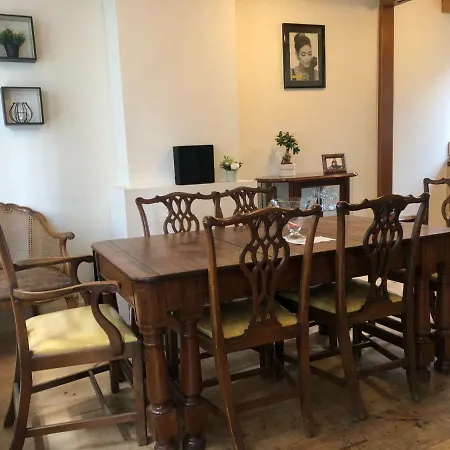 Barndesteeg 27 Bed and breakfast *