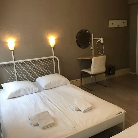 Hotel Budget Barbacan 2*
